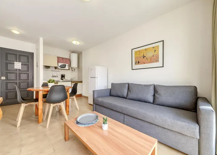 Mismar-4 By Interhome